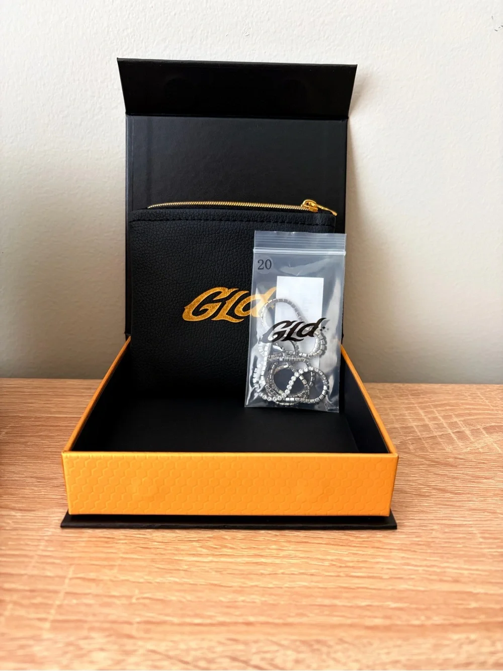 GLD necklace